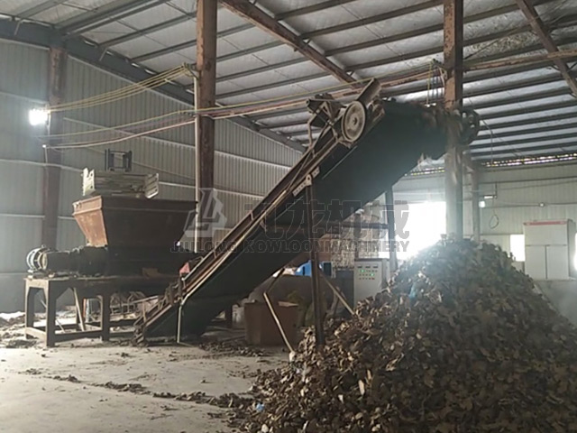 湖南廢紙撕碎、粉碎生產線現場